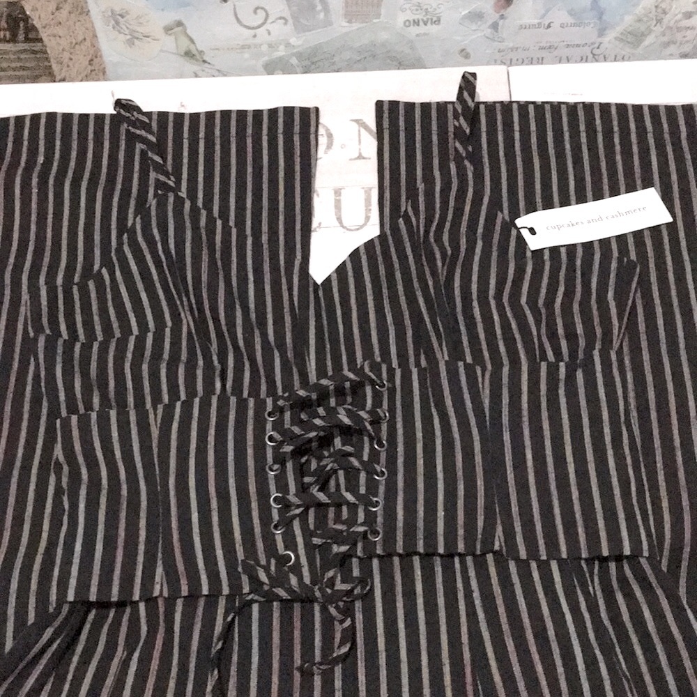 NWT✨Cupcakes & Cashmere Jaiden Pinstriped Spaghetti Strap Corset Jumpsuit Blk 6 - Picture 7 of 11